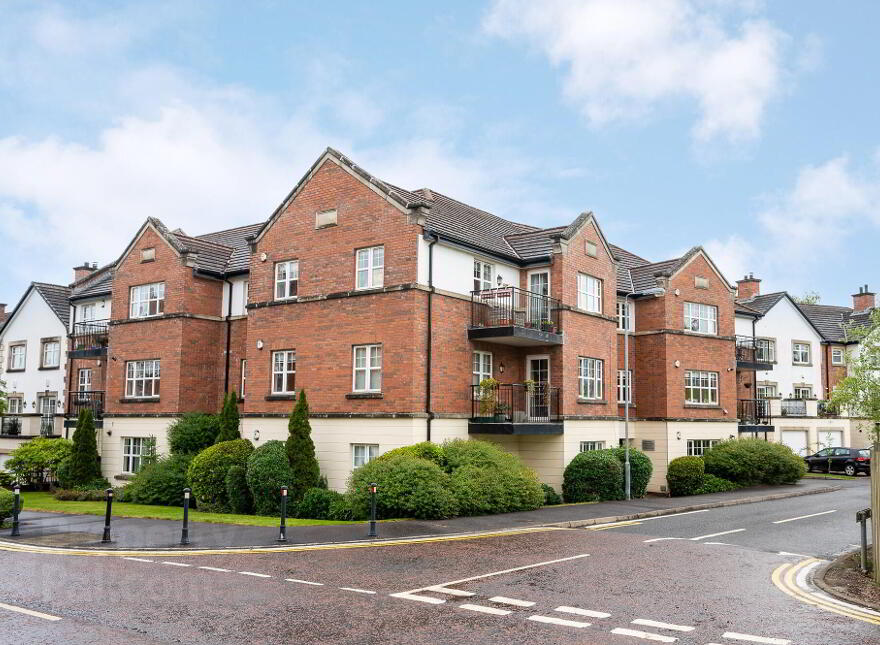 Apt 6 Elm House, 2 Beech Heights, Belfast, BT7 3LQ photo