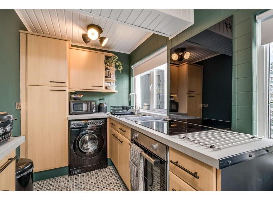 42 Dunraven Avenue, Belfast, BT5 5JR