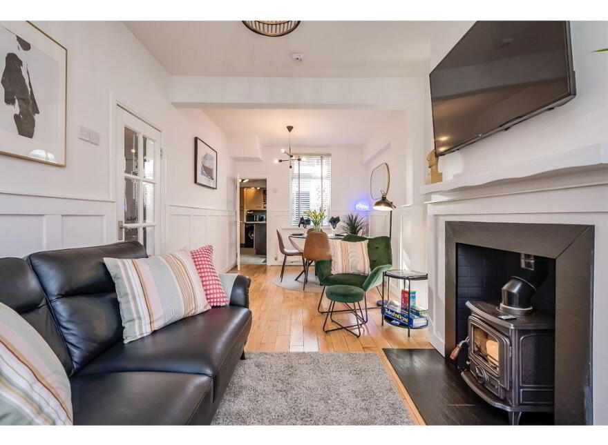 42 Dunraven Avenue, Belfast, BT5 5JR