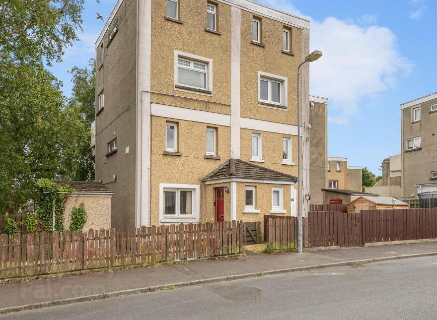 7a Craignish Crescent, Dundonald, Belfast, BT16 2NP photo