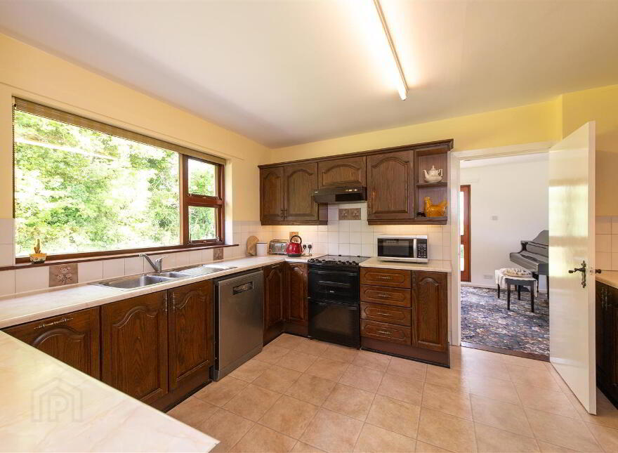 67 Ballycrune Road, Hillsborough, BT26 6NH