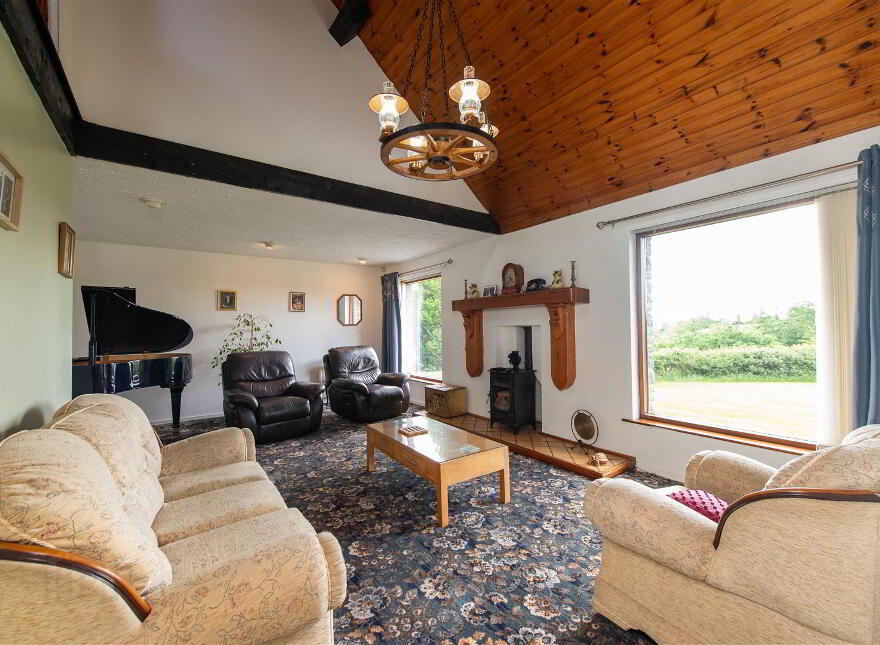 67 Ballycrune Road, Hillsborough, BT26 6NH