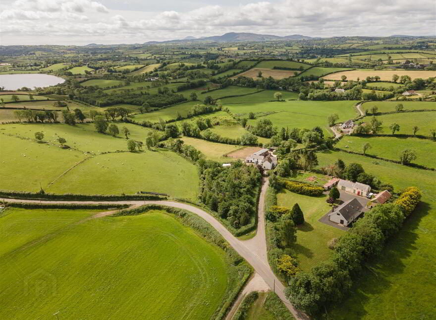 67 Ballycrune Road, Hillsborough, BT26 6NH