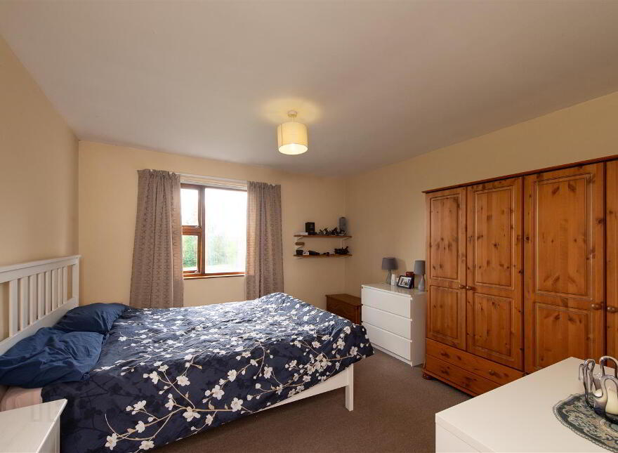 67 Ballycrune Road, Hillsborough, BT26 6NH