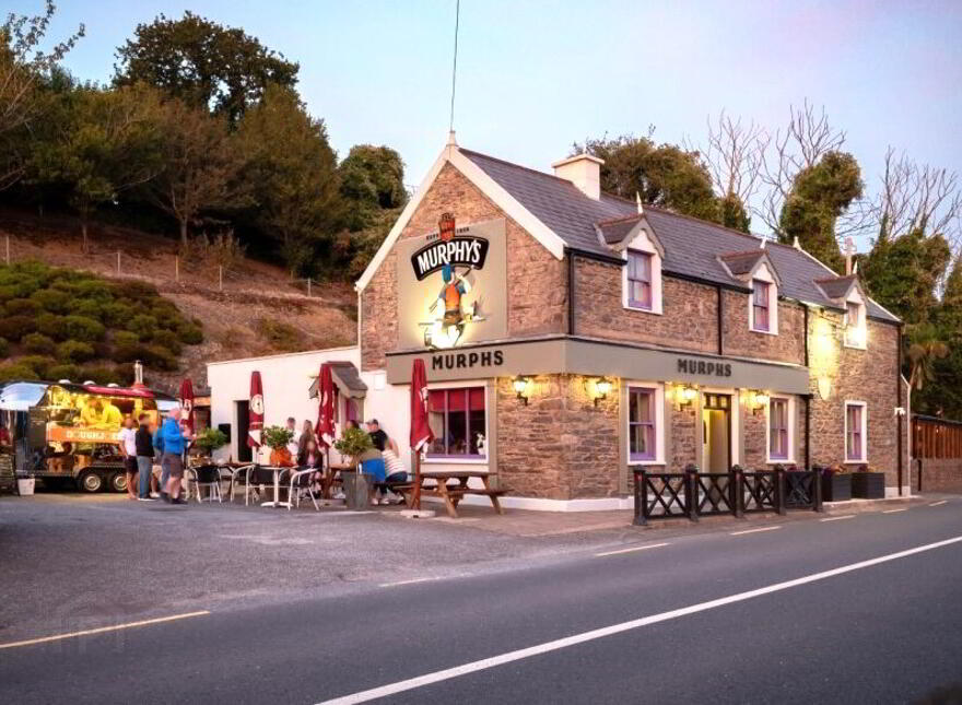 Murphs Pub, Strand Road, Monkstown, Cork, T12FP80