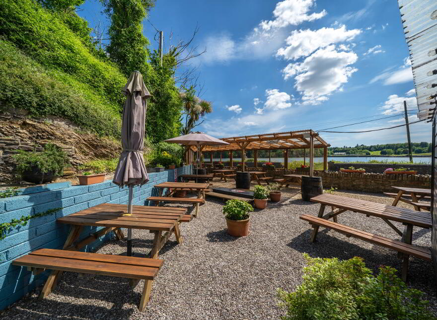 Murphs Pub, Strand Road, Monkstown, Cork, T12FP80