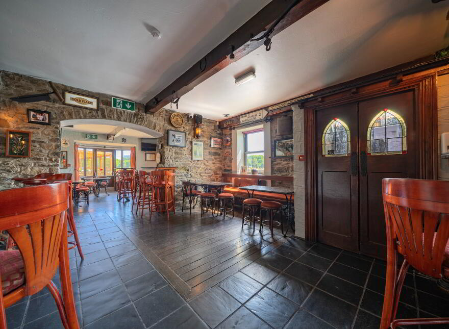 Murphs Pub, Strand Road, Monkstown, Cork, T12FP80