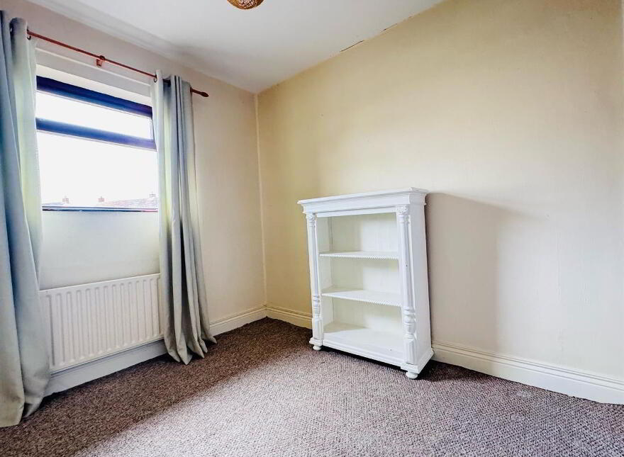 21 Queens Park, Ballyclare Road, Newtownabbey, BT36 5HS