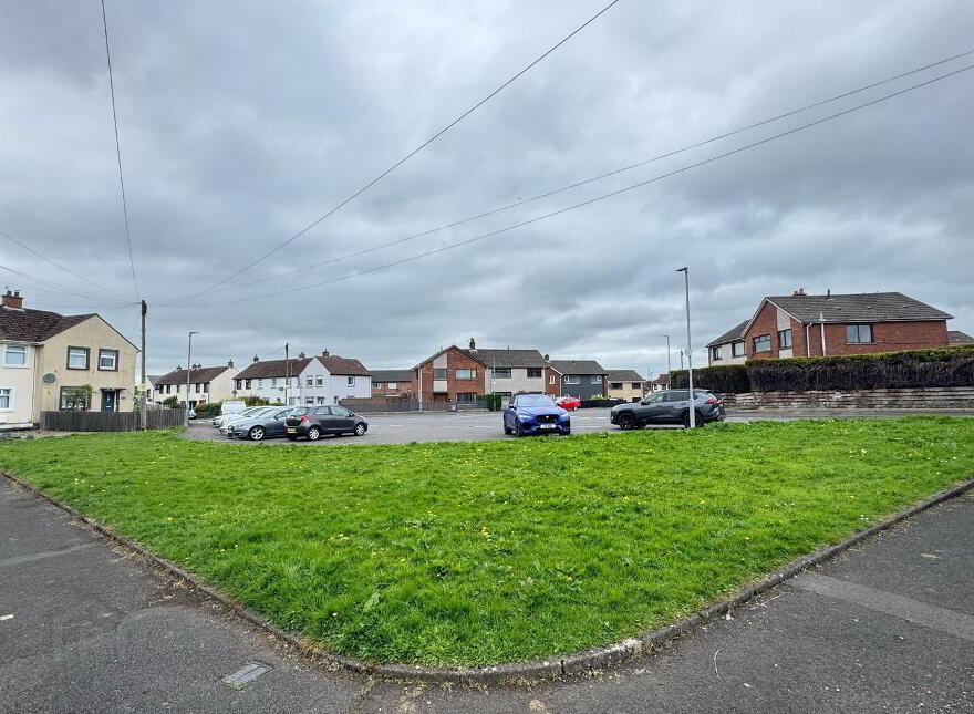 21 Queens Park, Ballyclare Road, Newtownabbey, BT36 5HS