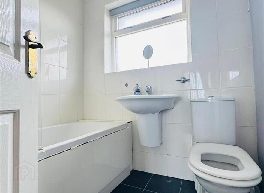 21 Queens Park, Ballyclare Road, Newtownabbey, BT36 5HS
