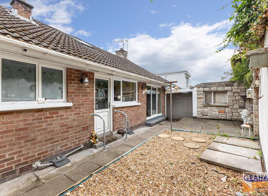 14 Moss Road, Lisburn, BT27 4NW