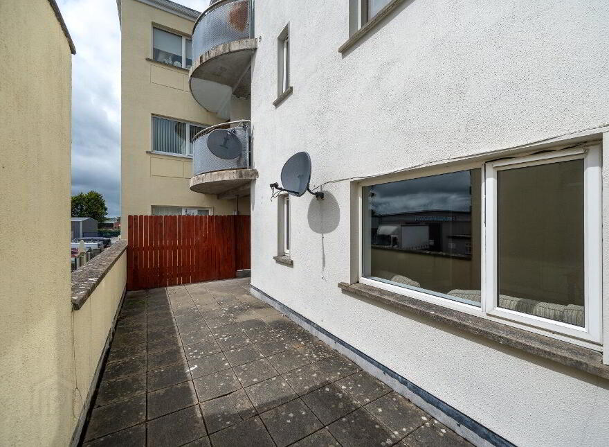 3 Cuirt An Oir, Athlone Road, Longford Town, N39KW44