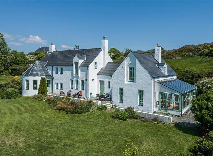 Four Blues Gloun, Schull, West, P81V202