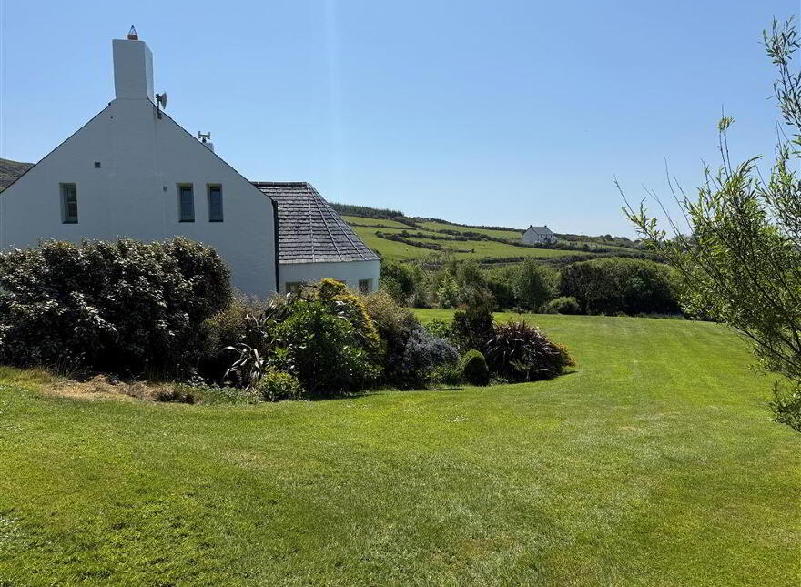 Four Blues Gloun, Schull, West, P81V202