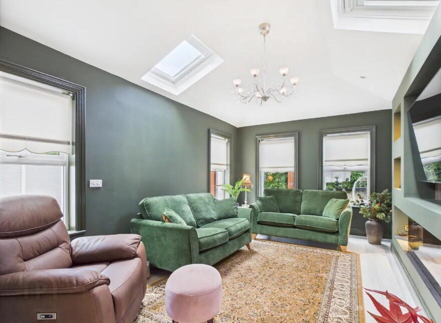 15 Hazelwood, Dublin Road, Thurles, E41T1D2