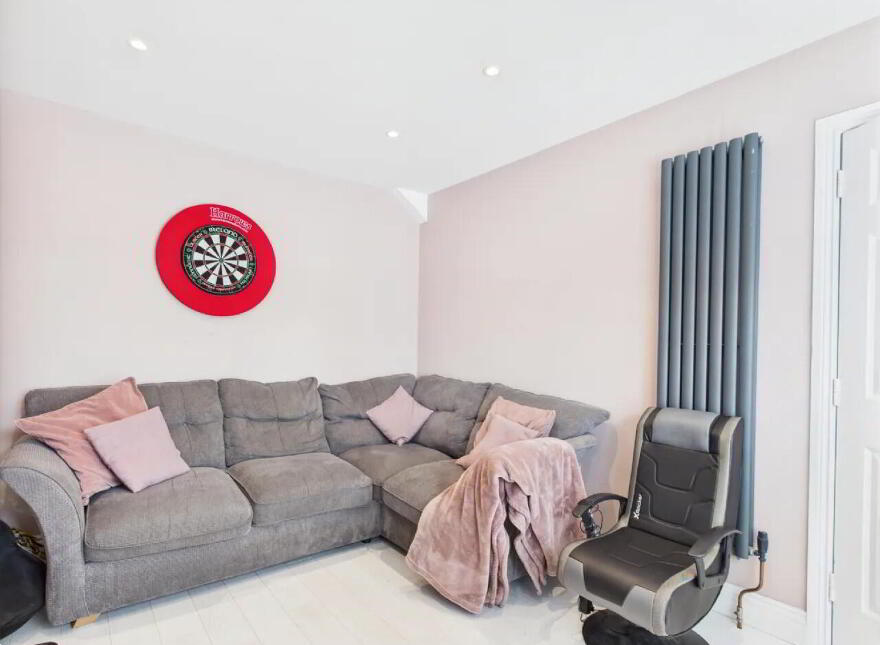 15 Hazelwood, Dublin Road, Thurles, E41T1D2