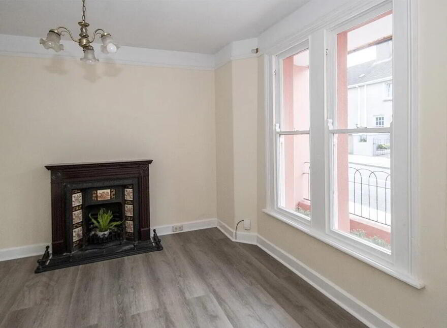 4 Western Terrace, Dungarvan, X35HD76