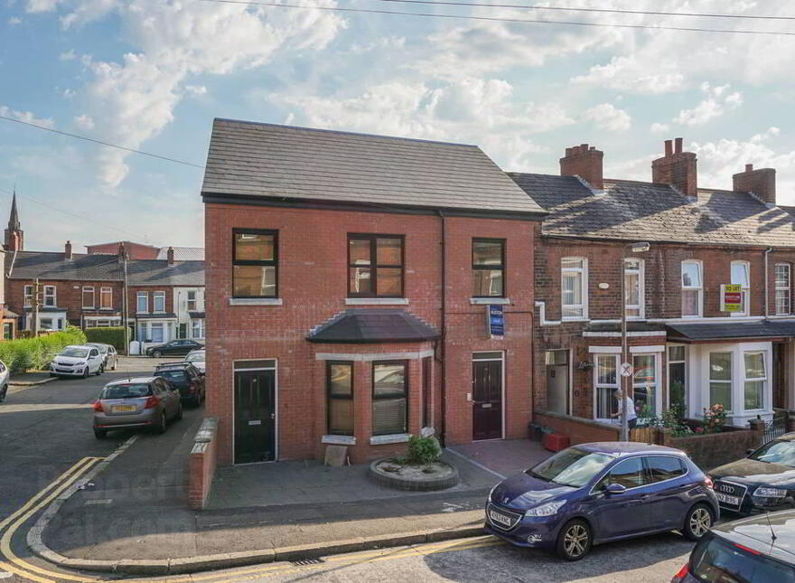 Flat 1, 10 Melrose Street, Belfast, BT9 7DN photo