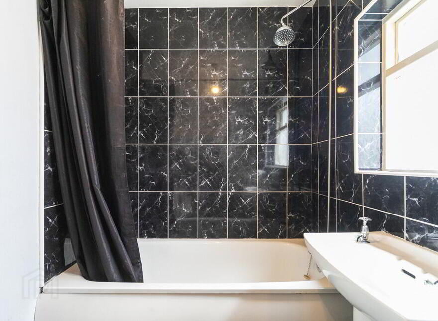 93 Edenderry Village, Belfast, BT8 8LG