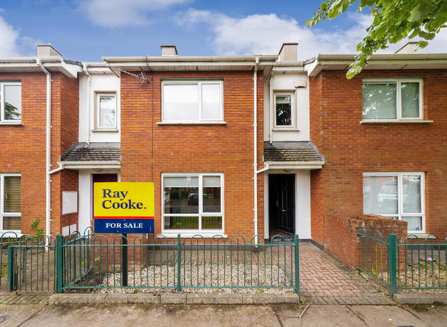 220 Castlecurragh Vale, Blanchardstown, Dublin, D15A2V3 photo