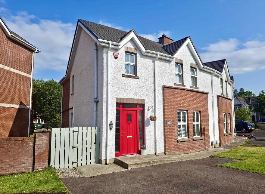 111 Waterfoot Park, Waterside, Derry, BT47 6SX