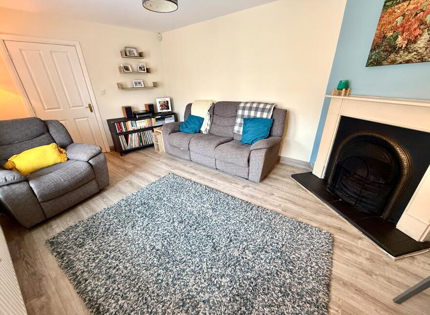 111 Waterfoot Park, Waterside, Derry, BT47 6SX