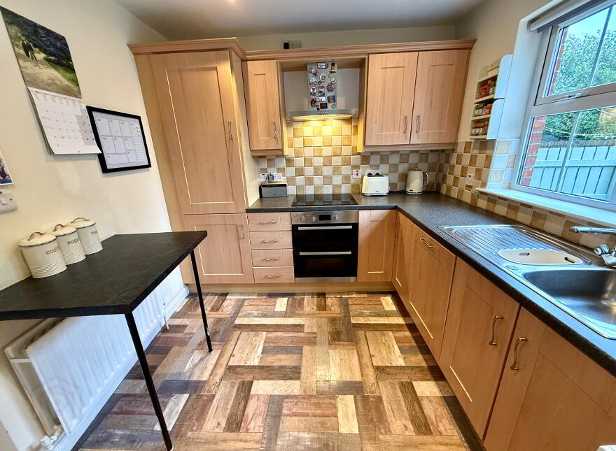 111 Waterfoot Park, Waterside, Derry, BT47 6SX