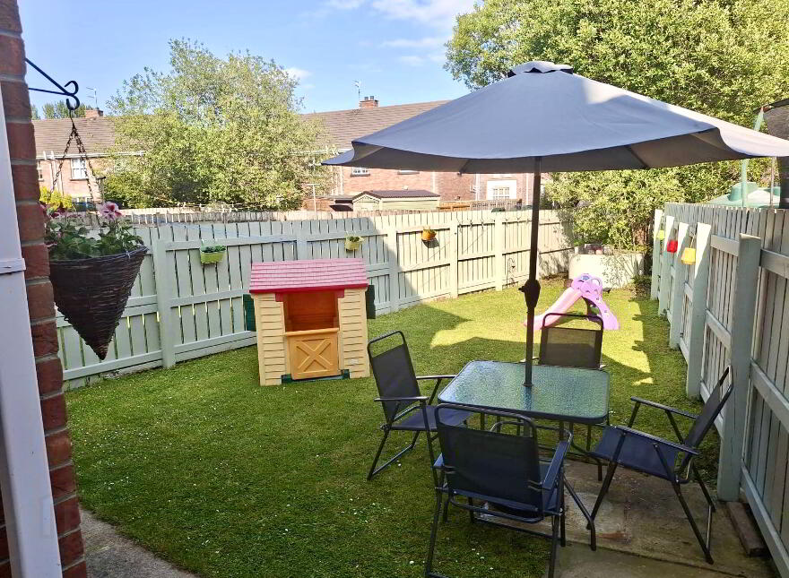 111 Waterfoot Park, Waterside, Derry, BT47 6SX