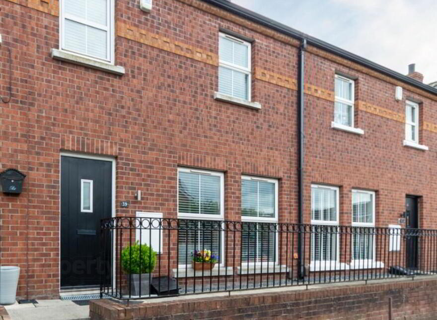 39 Yukon Street, Belfast, BT4 1ER photo
