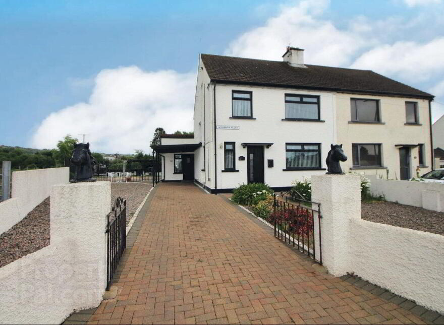 1 Woodburn Villas, Woodburn Road, Carrickfergus, BT38 8PR photo