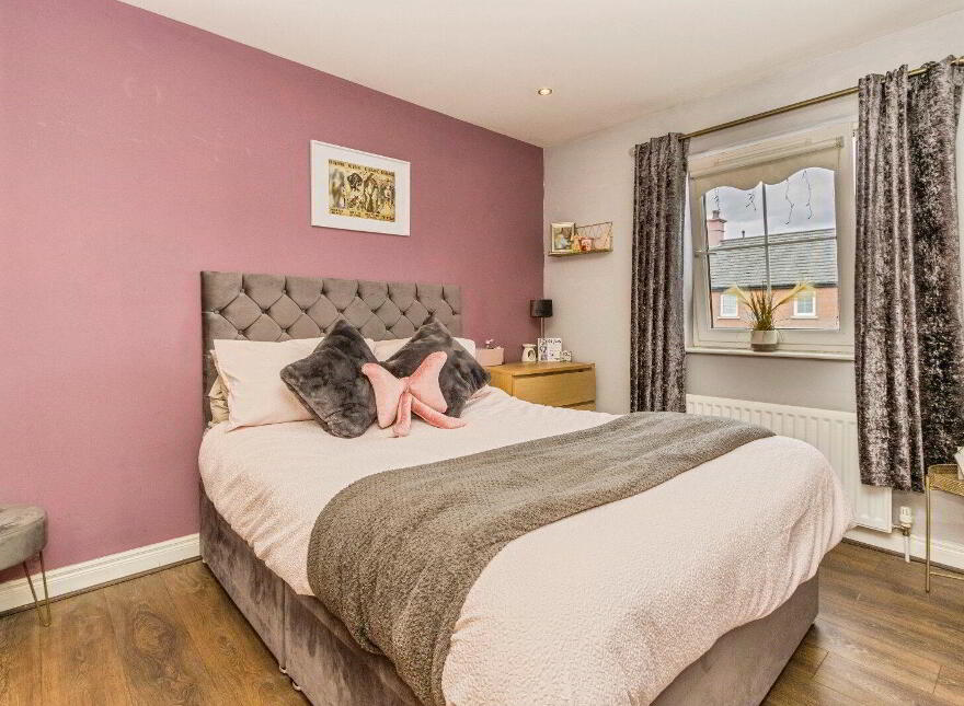 19 Lady Wallace Brae, Lisburn, BT28 3WN