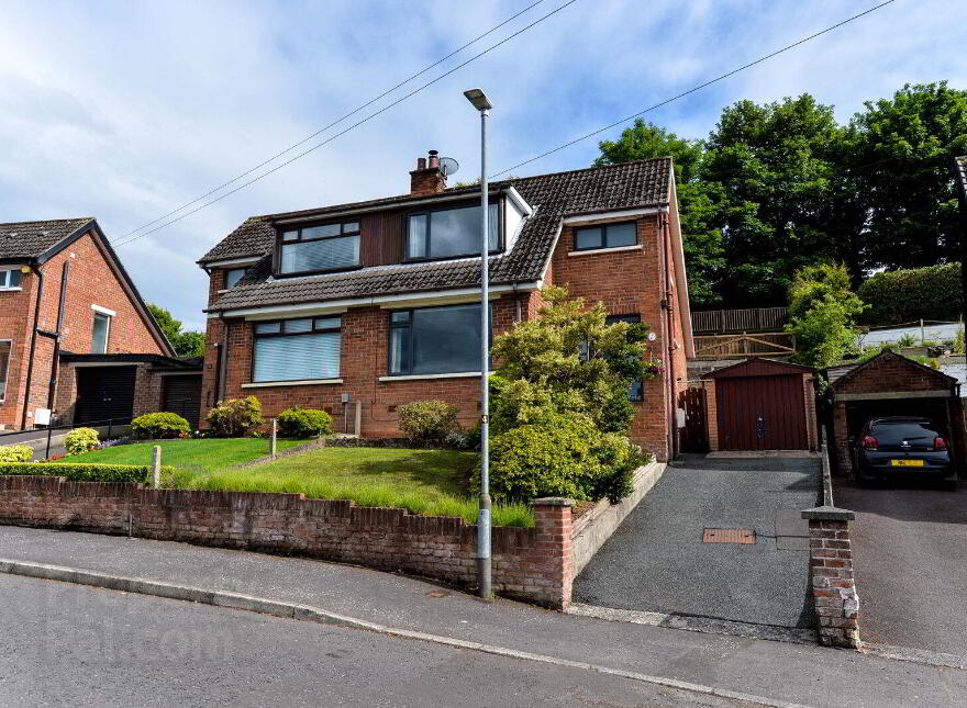 9 Beechgrove Rise, Belfast, BT6 0NH photo