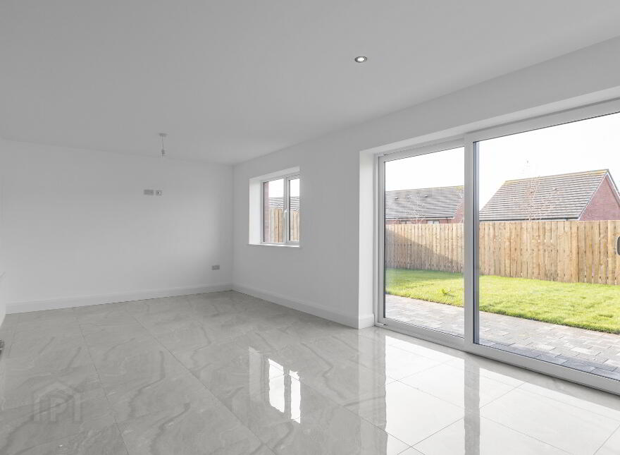 E3s, Baronsgrange, Carryduff