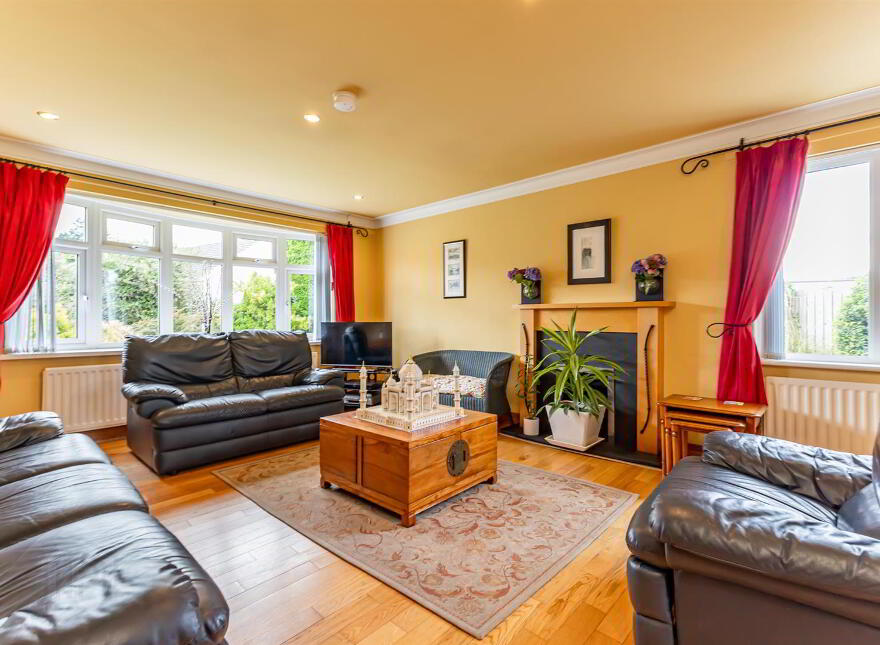 2 Inisharoan, Killinchy, Newtownards, BT23 6QF