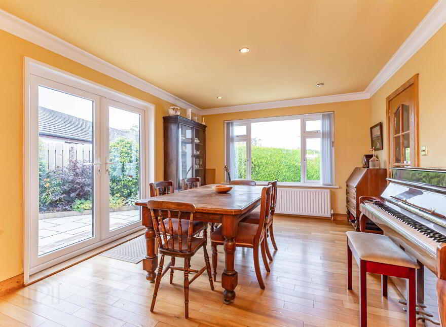 2 Inisharoan, Killinchy, Newtownards, BT23 6QF