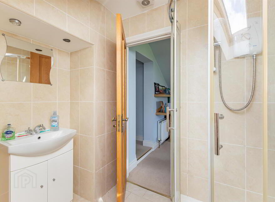 2 Inisharoan, Killinchy, Newtownards, BT23 6QF