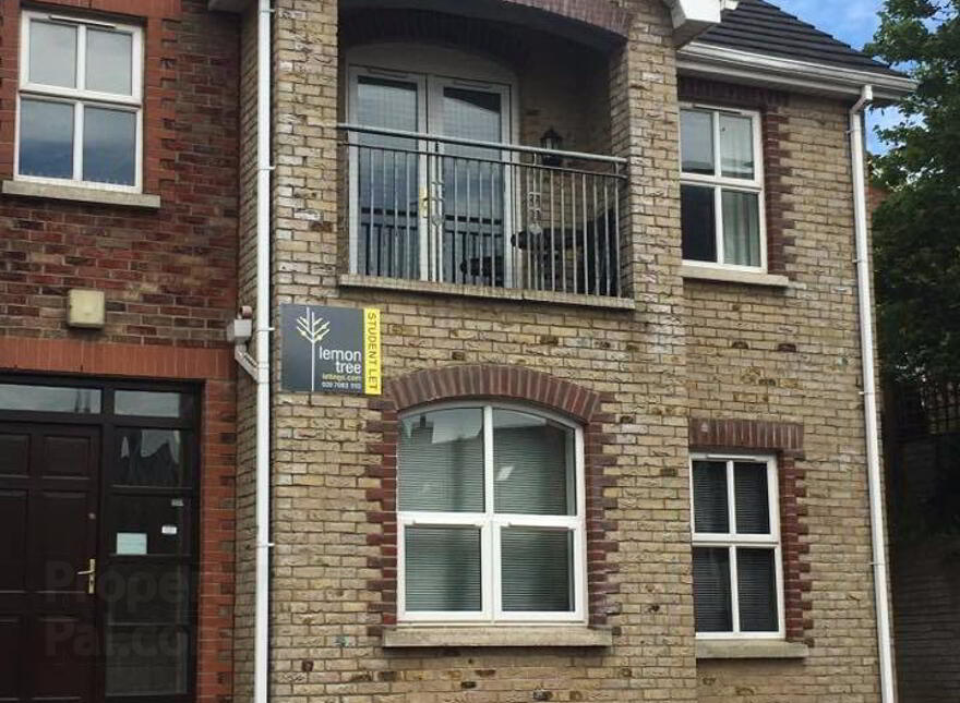 HOLIDAY LET Golf 2025, 21 Millstone Park, Portstewart, BT55 7HL photo