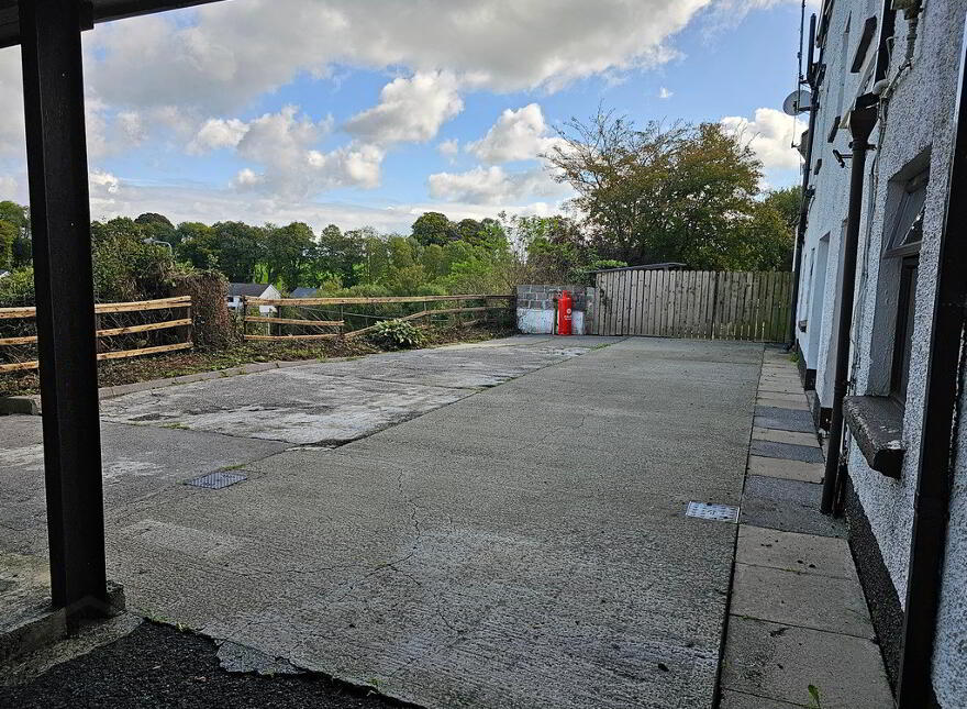 Main Street, Killeshandra, H12E3X6