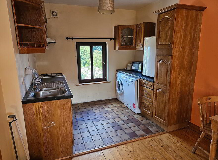 Main Street, Killeshandra, H12E3X6