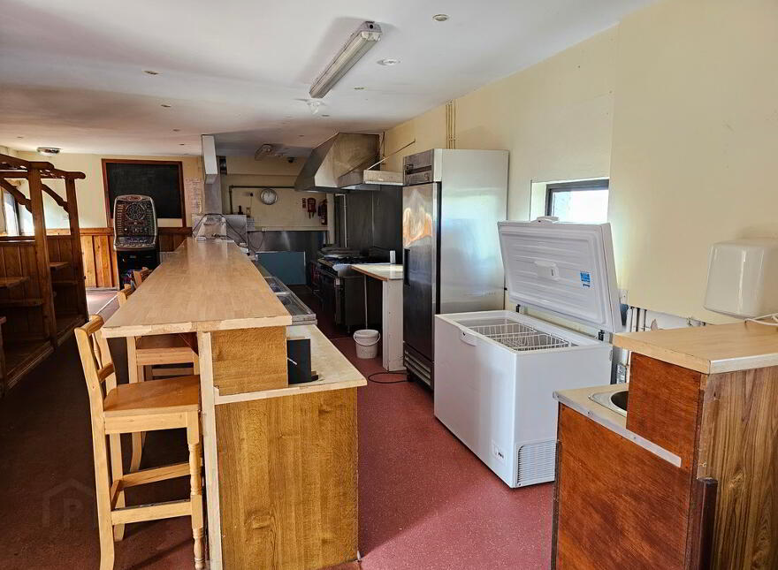 Main Street, Killeshandra, H12E3X6