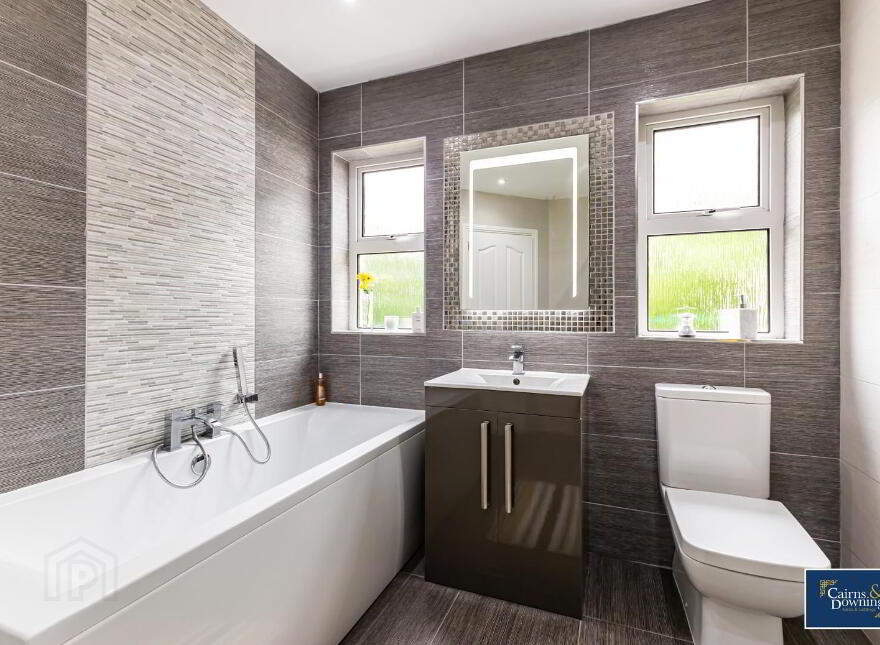 33 Lurganbane Road, Dromore, BT25 1ER