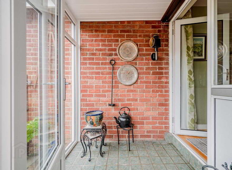 4 Rathmoyle Park, Holywood, BT18 0DT