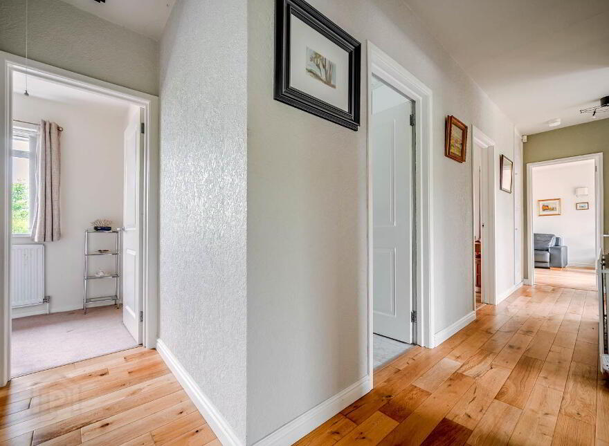 4 Rathmoyle Park, Holywood, BT18 0DT