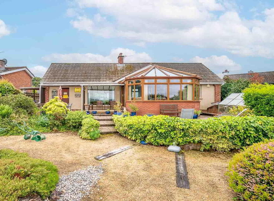 4 Rathmoyle Park, Holywood, BT18 0DT