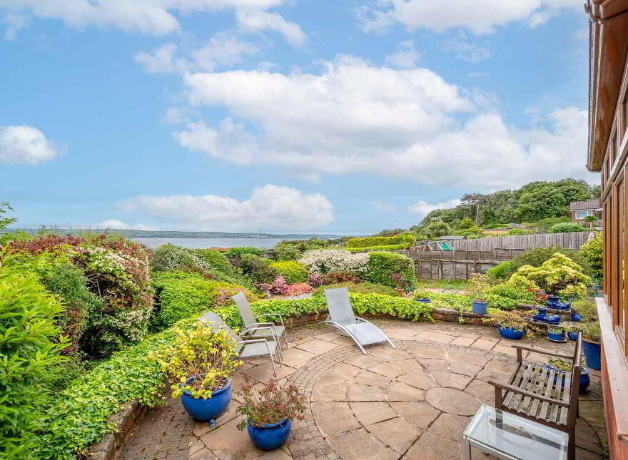 4 Rathmoyle Park, Holywood, BT18 0DT