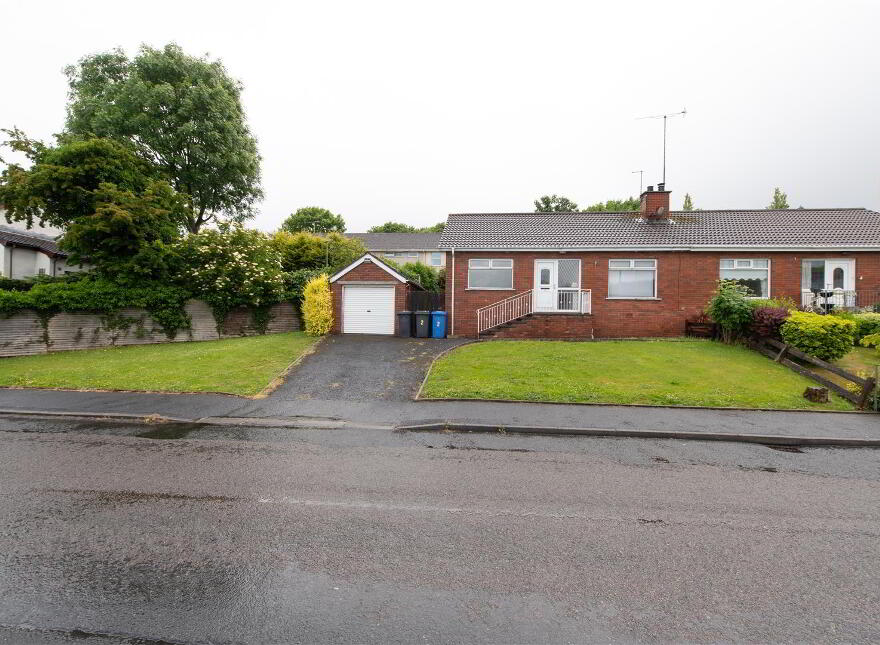 2 Glenlough Park, Ballynahinch, BT24 8TQ photo