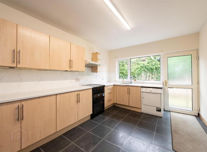 2 Glenlough Park, Ballynahinch, BT24 8TQ