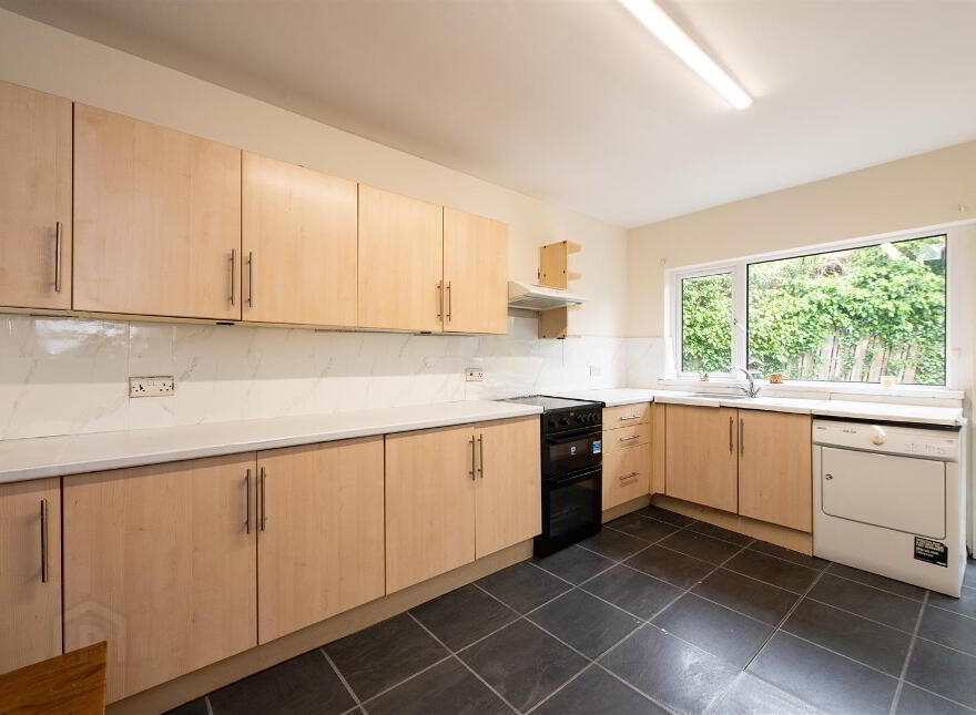 2 Glenlough Park, Ballynahinch, BT24 8TQ