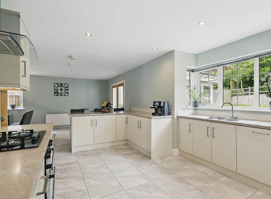 34 Millreagh Grove, Dundonald, Belfast, BT16 1AH