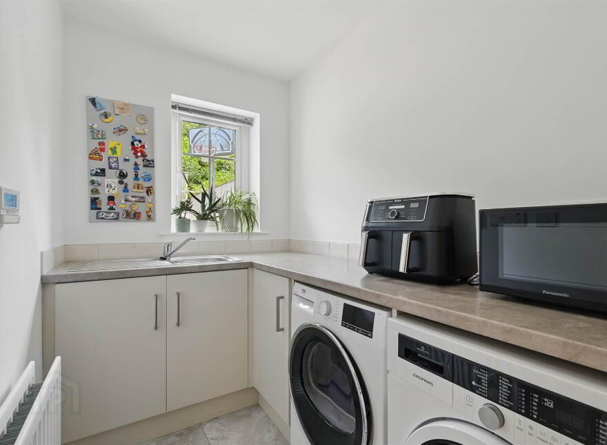 34 Millreagh Grove, Dundonald, Belfast, BT16 1AH